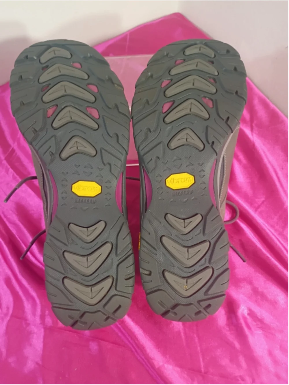 Ahnu Women's SZ 10 Montara eVent Waterproof Hiking Shoes w Vibram Soles